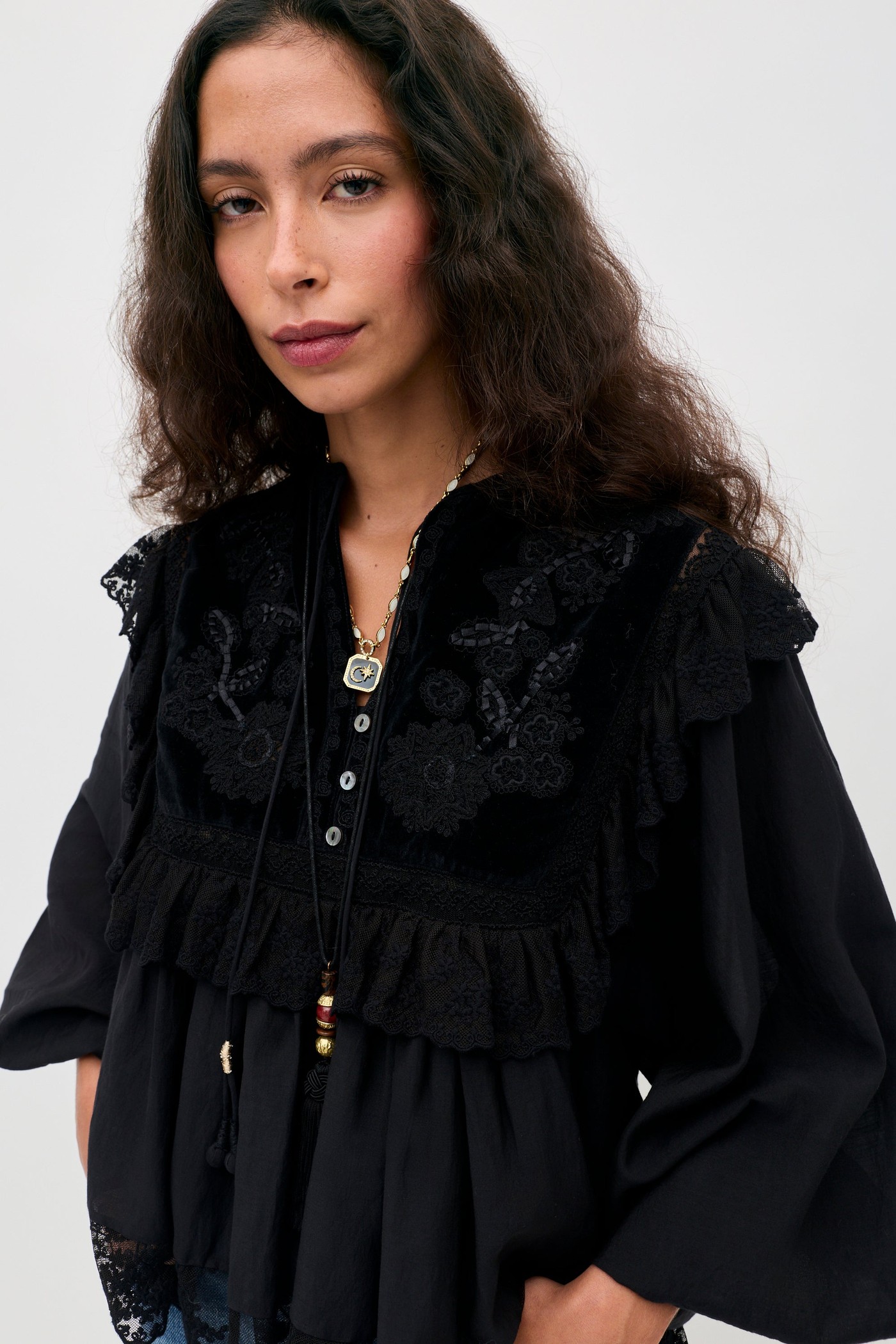Diann - Lilly Embroidery Black view 3