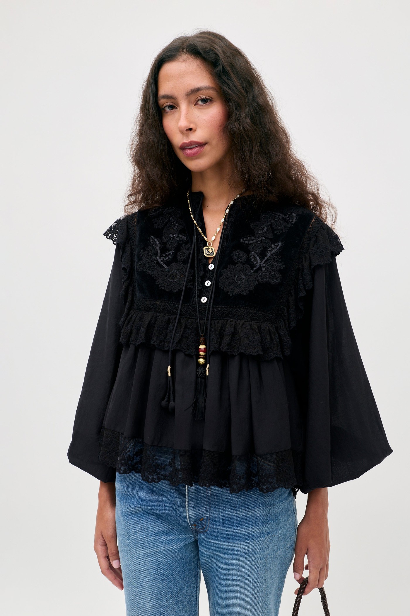 Diann - Lilly Embroidery Black